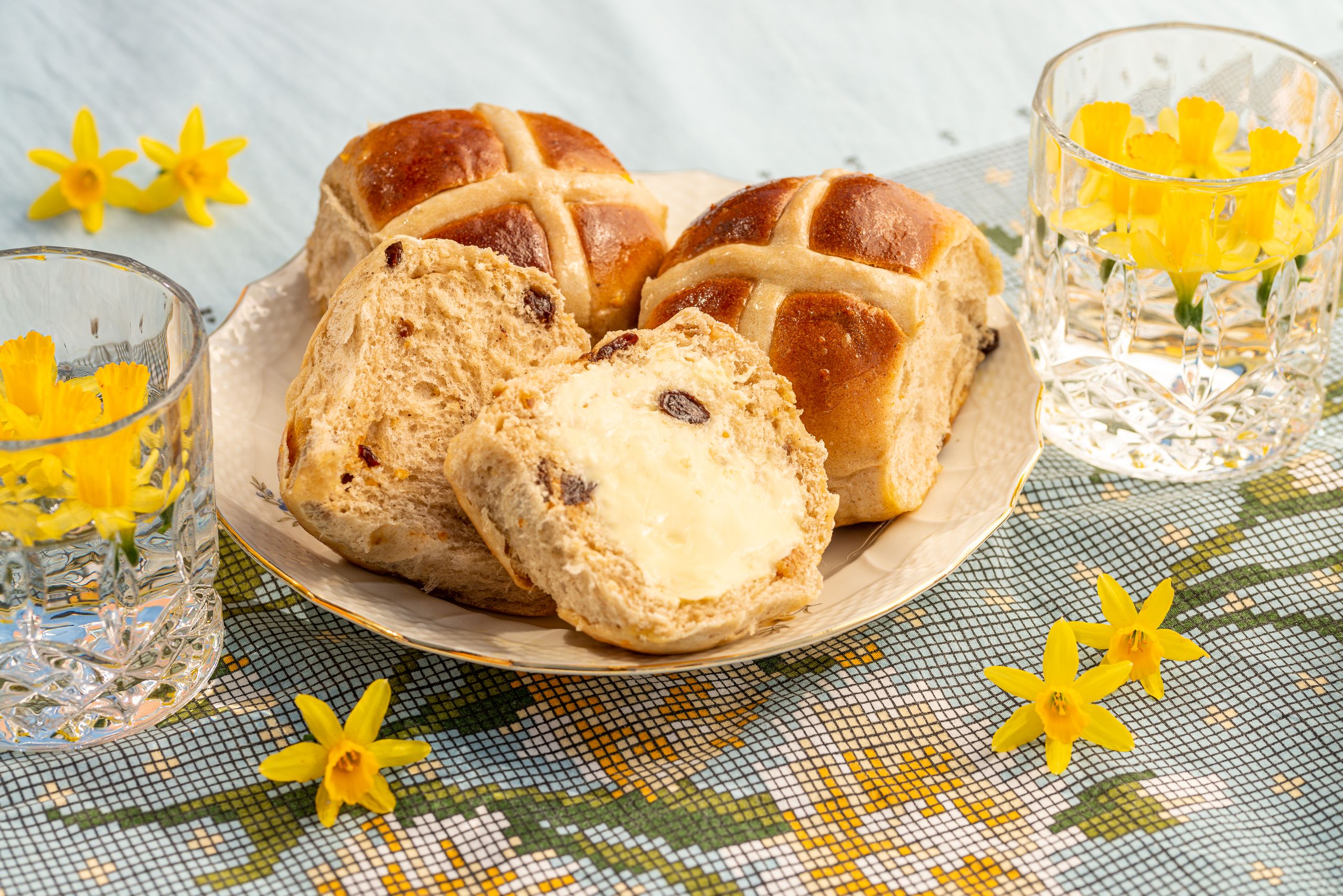 hot cross buns